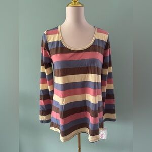 Lularoe Lynnae Top, Large